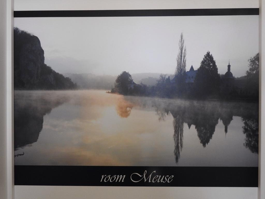 Hotel Les Voisins De Mr Sax Dinant Camera foto